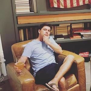 Meet your Posher, Nicholas